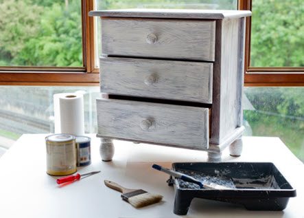 painting a small chest of drawers